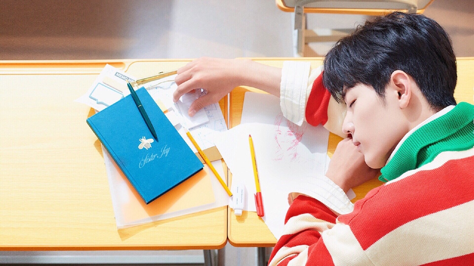 开云网站-“法甲赛场硝烟弥漫，豪门鏖战正酣”，法甲参赛球队