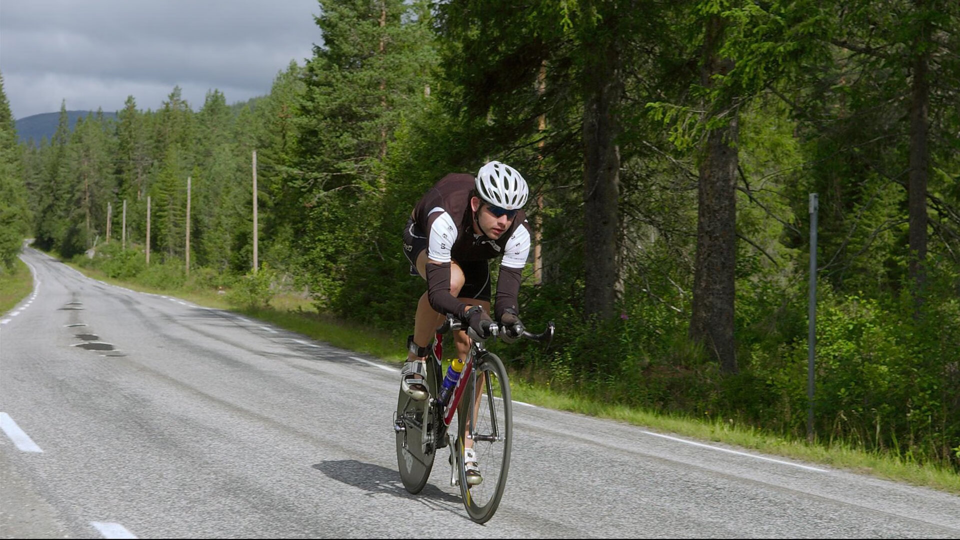 开云体育官网登入-自由泳中程比利时节奏明快，自由泳业务选手速度